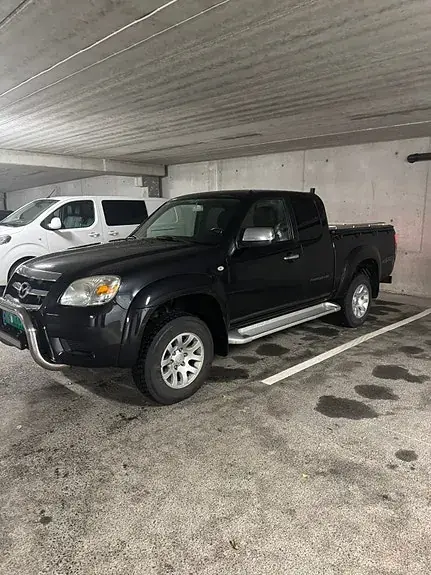 Mazda Bt-50 2011 photo 2