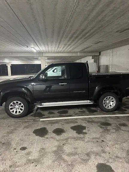 Mazda Bt-50 2011 photo 3