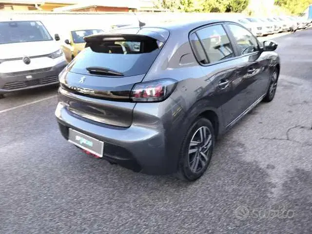Peugeot 208 2023 photo 3