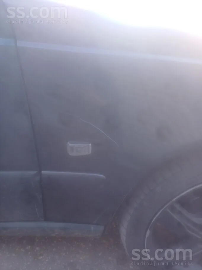 Volvo S70 1997 photo 2