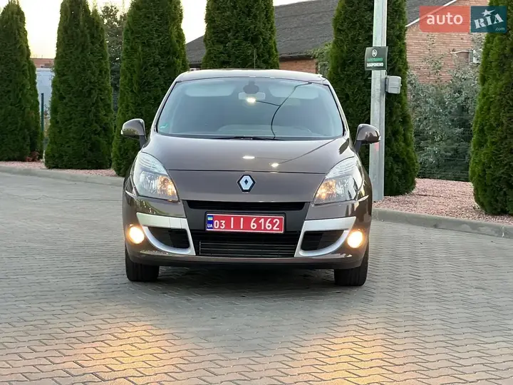 Renault Scenic 2011 photo 5