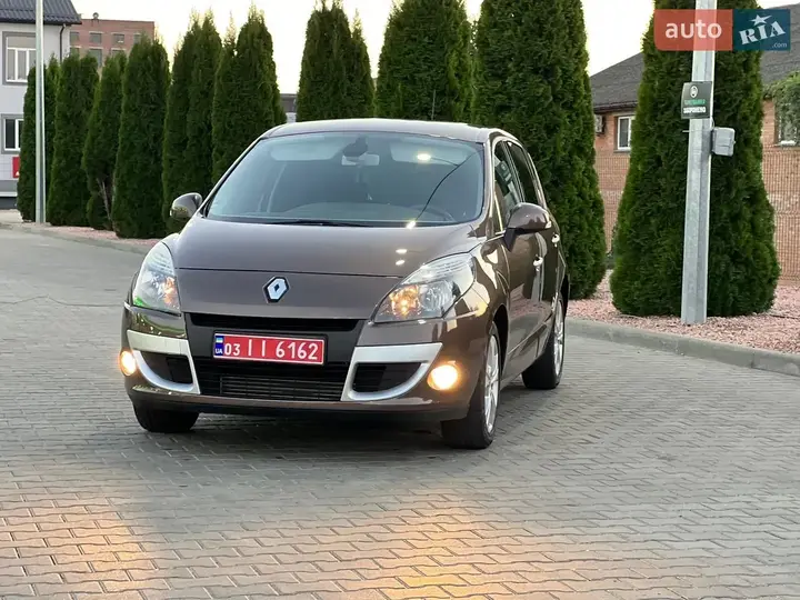 Renault Scenic 2011 photo 4