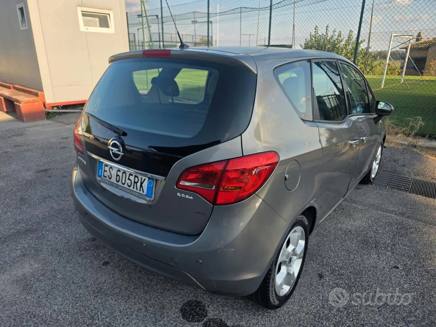 Opel Meriva 2015 photo 2
