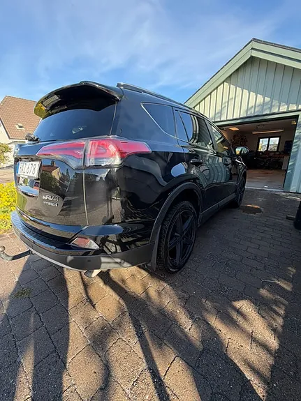 Toyota Rav4 2017 photo 3