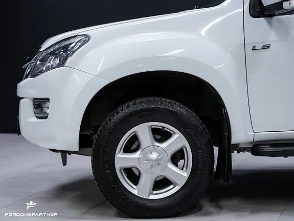 Isuzu D-Max 2016 photo 3