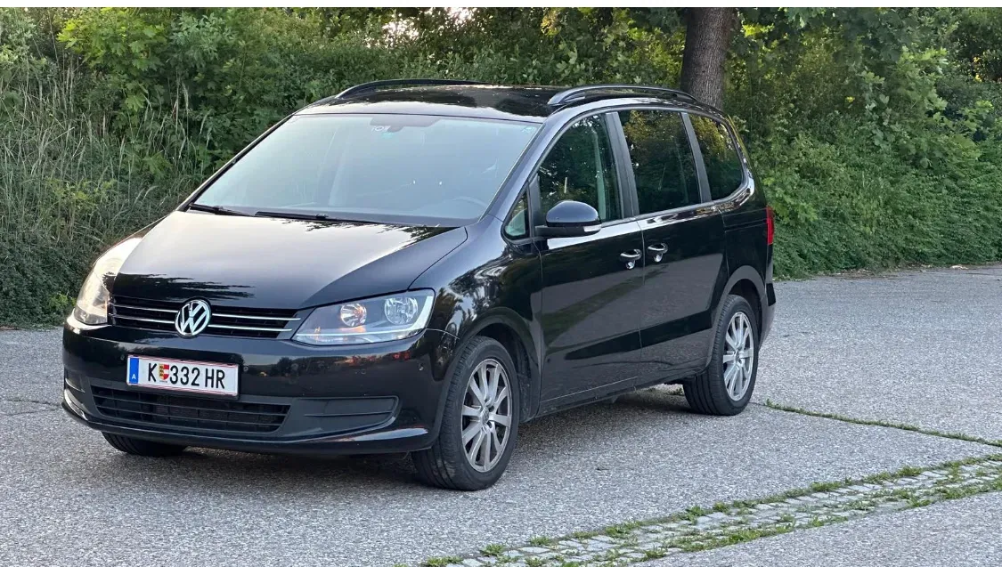 Volkswagen Sharan 2011 photo 2