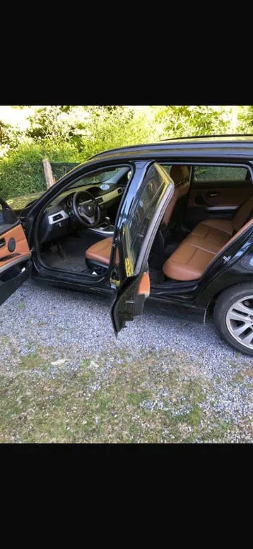 BMW 320I