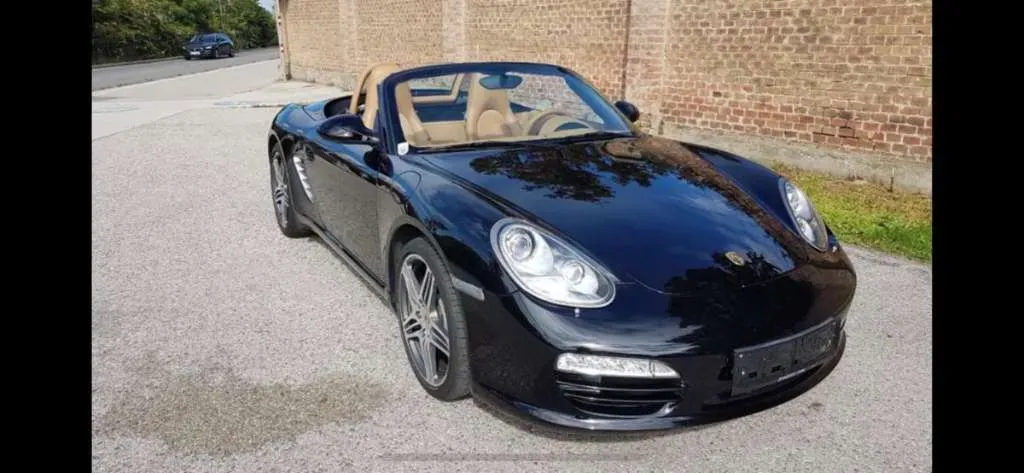 Porsche Boxster 2011 photo 2
