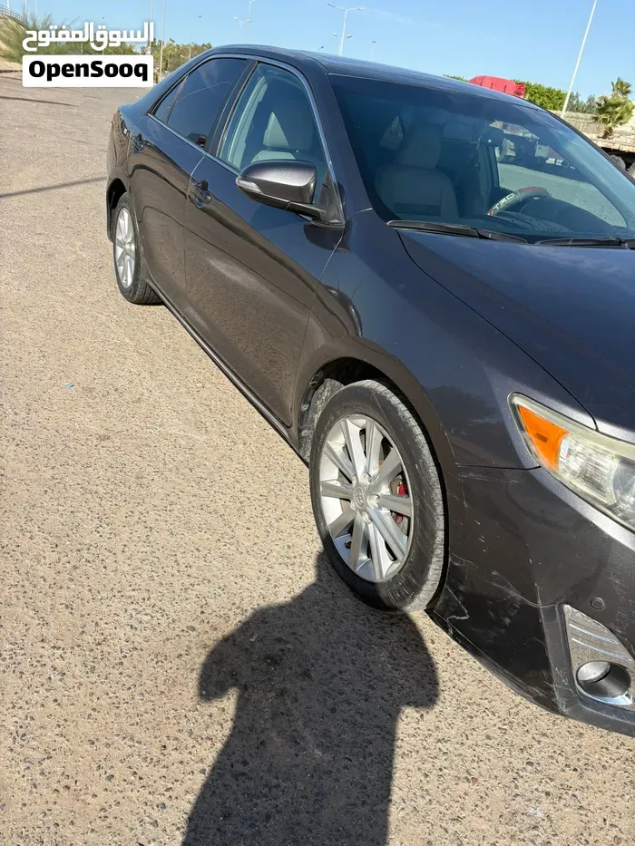 Toyota Camry 2014 photo 2