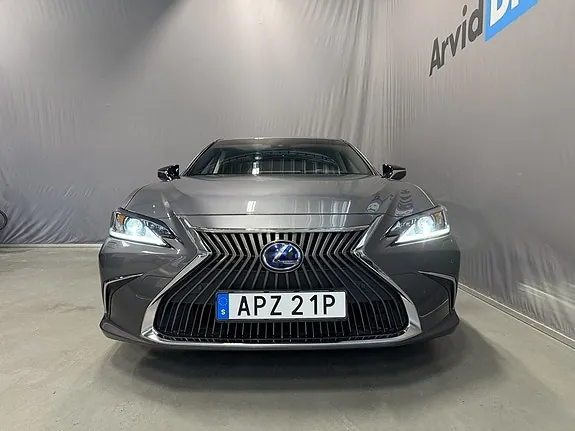 Lexus Es300H 2021 photo 3