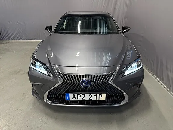 Lexus Es300H 2021 photo 4