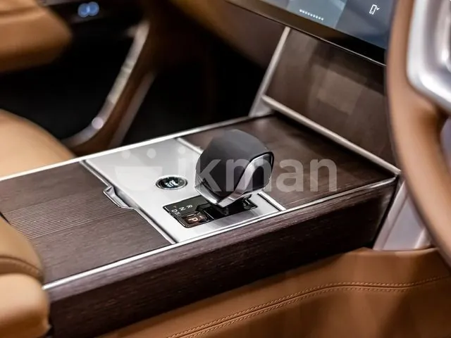 Land Rover Range Rover 2025 photo 5
