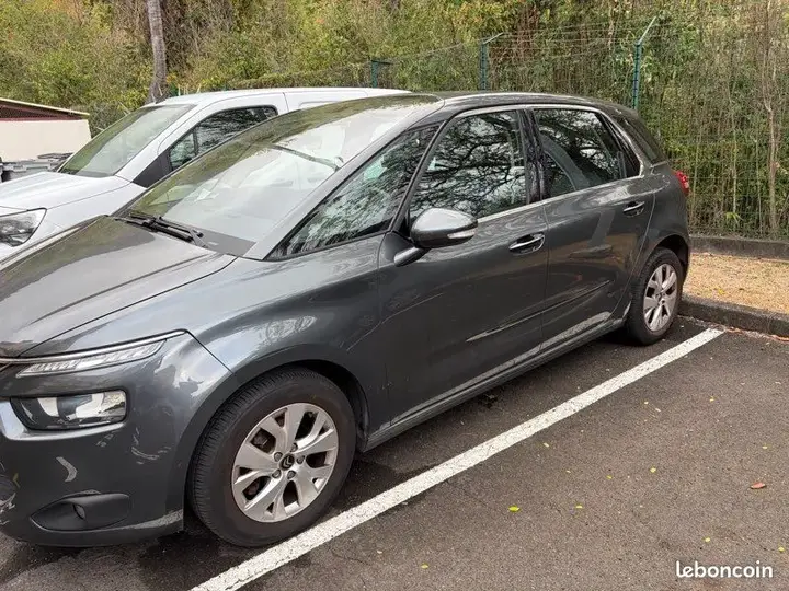 Citroen C4 Picasso 2013 photo 2