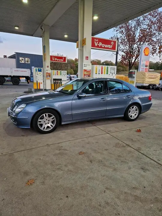 Mercedes-Benz W211