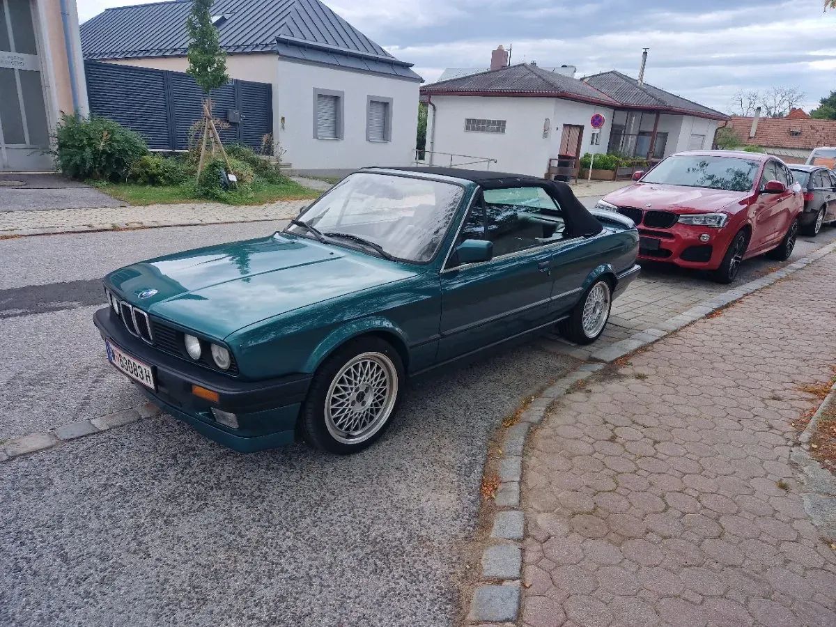 BMW 3 Series 1990 photo 2