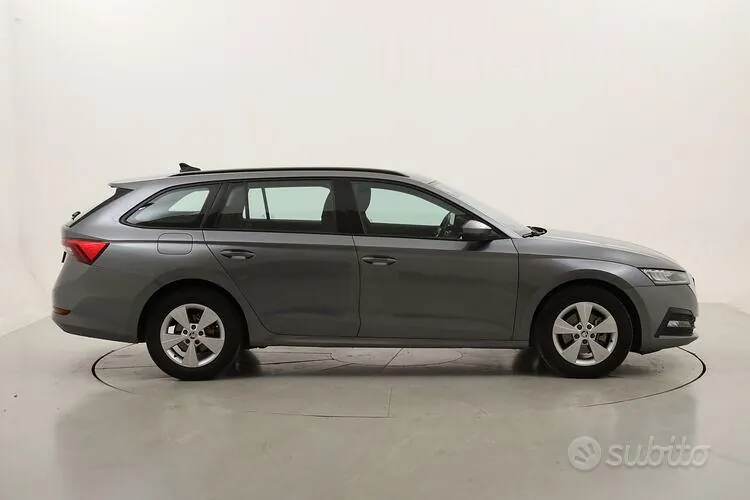 Skoda Octavia 2023 photo 3