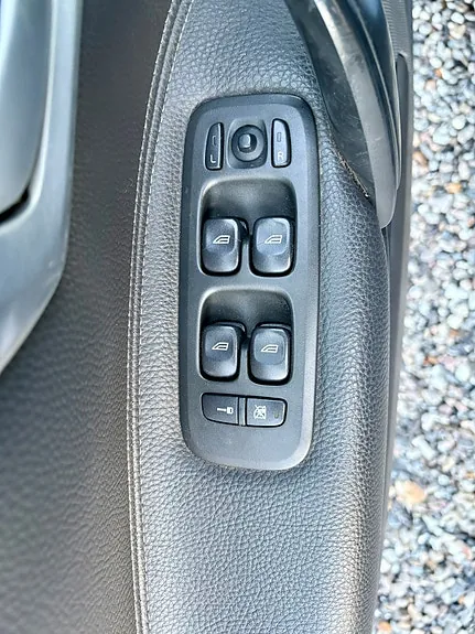 Volvo V70 2004 photo 5