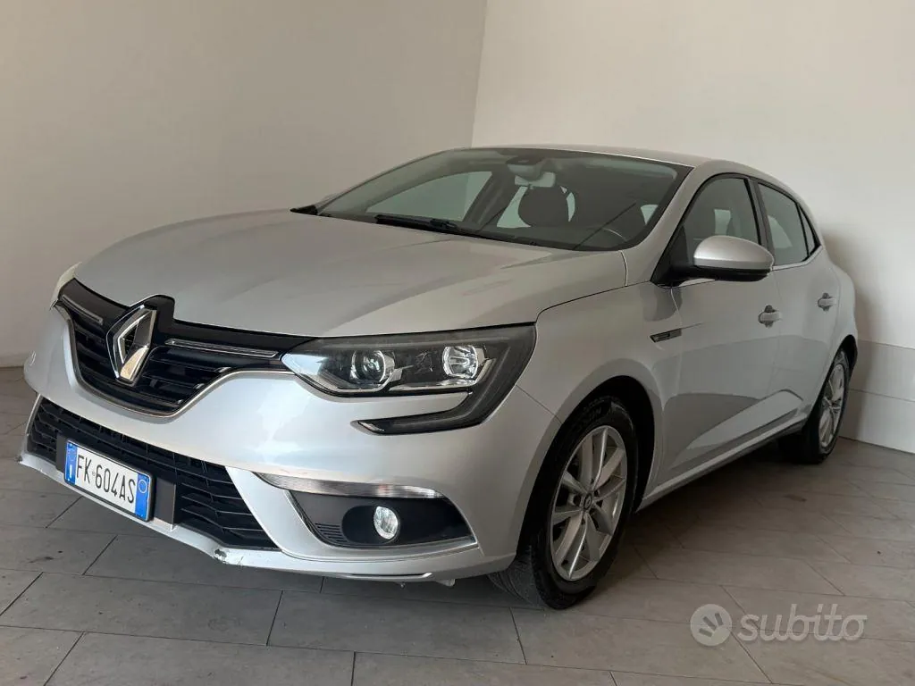 Renault Megane 2017 photo 2
