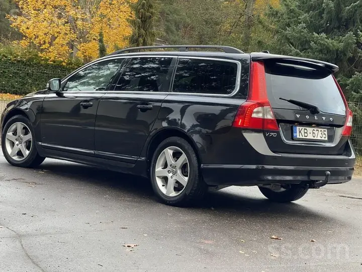 Volvo V70 2010 photo 4