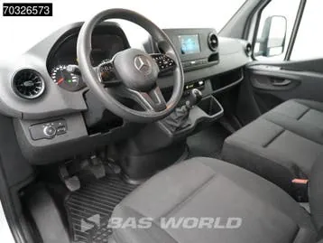 Mercedes-Benz Sprinter 2023 photo 3