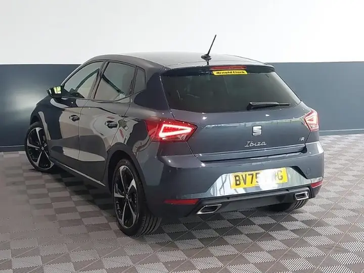 Seat Ibiza 2025 photo 2