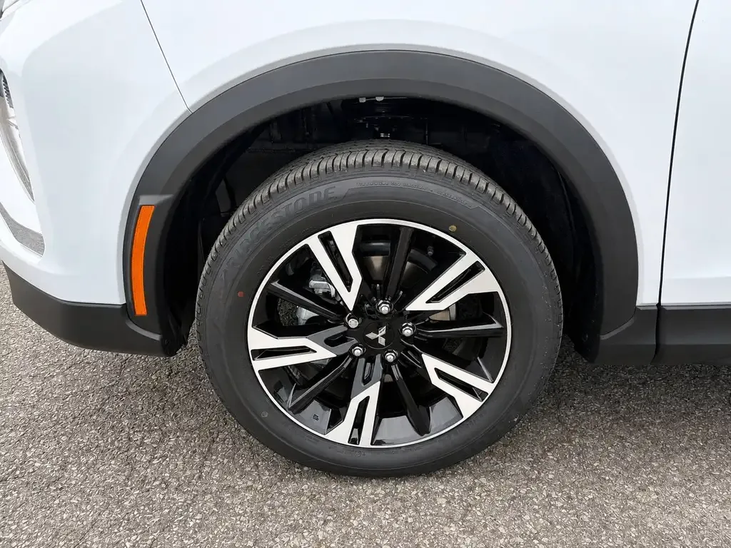 Mitsubishi Eclipse Cross 2026 photo 3
