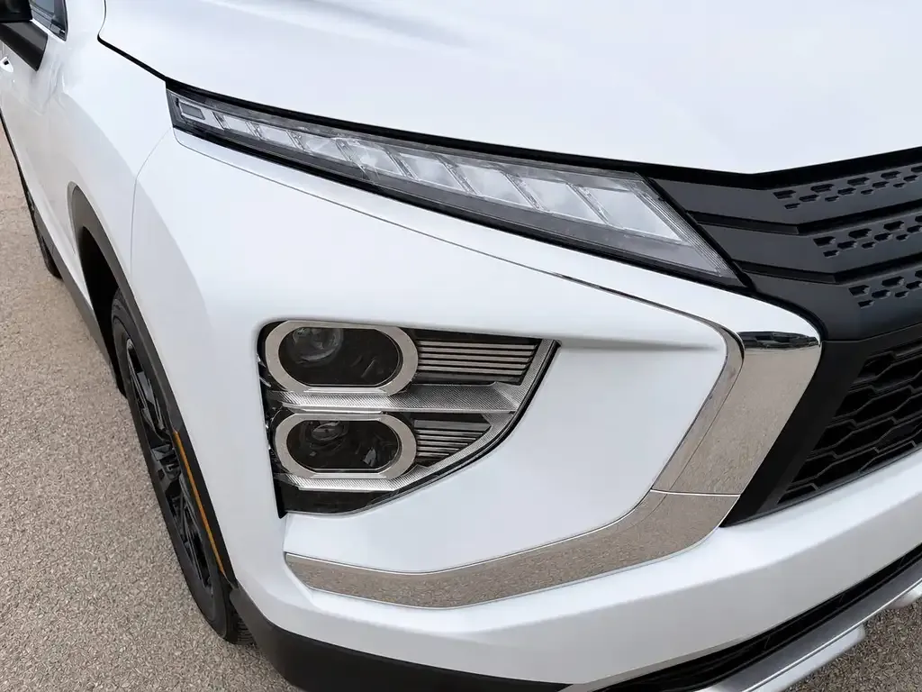 Mitsubishi Eclipse Cross 2026 photo 4