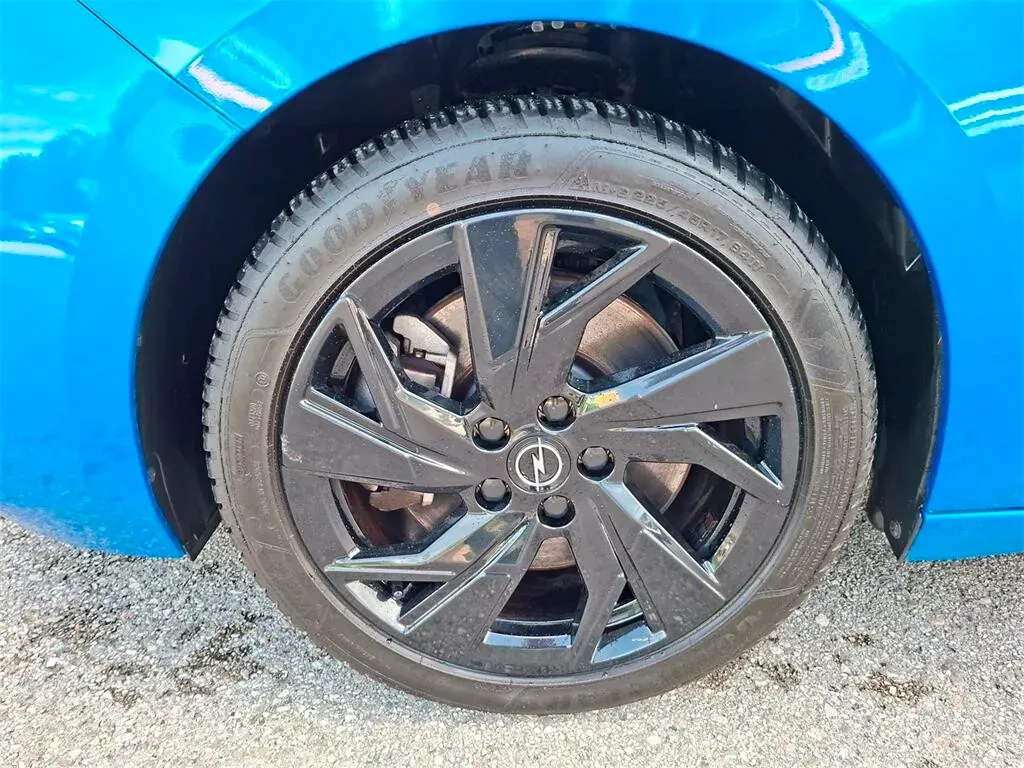 Opel Astra 2023 photo 3