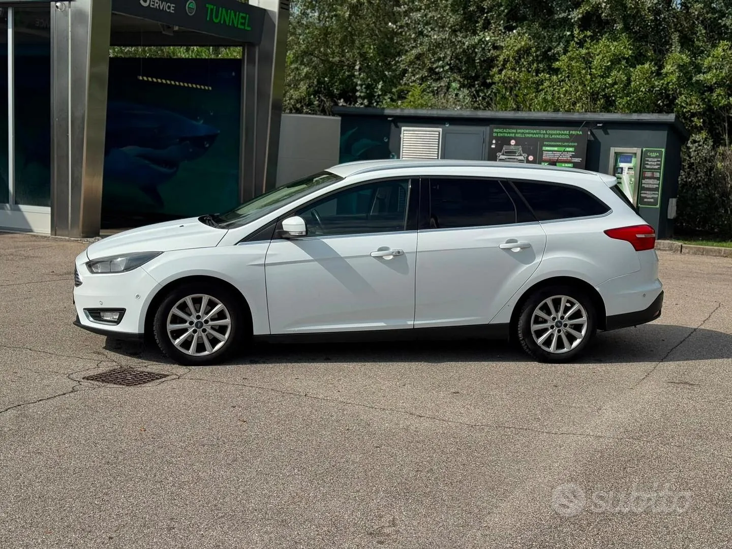 Ford Focus 2015 photo 2
