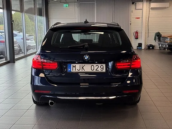 BMW 318D 2013 photo 4