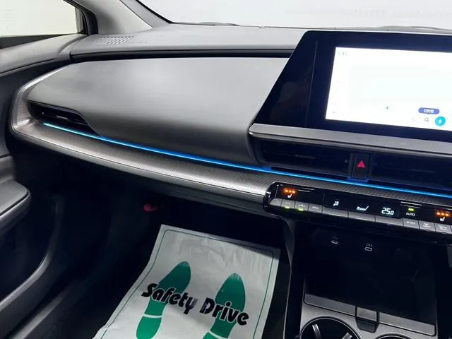 Toyota Prius 2025 photo 5