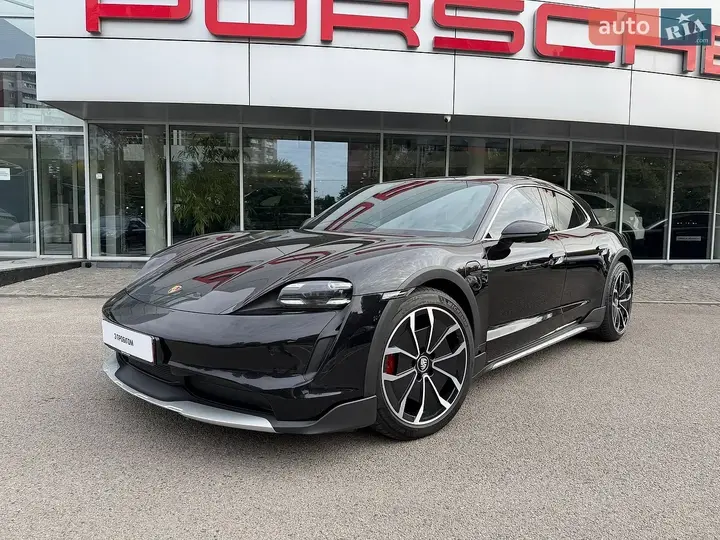 Porsche Taycan Cross Turismo