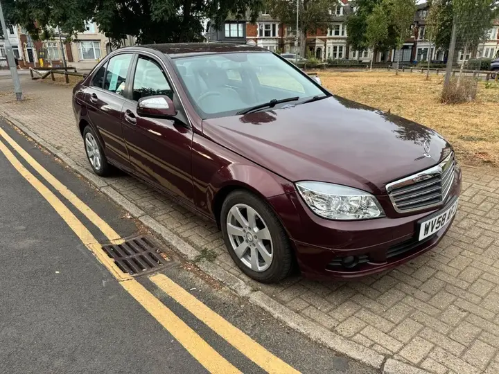 Mercedes-Benz C-Class 2008 photo 3