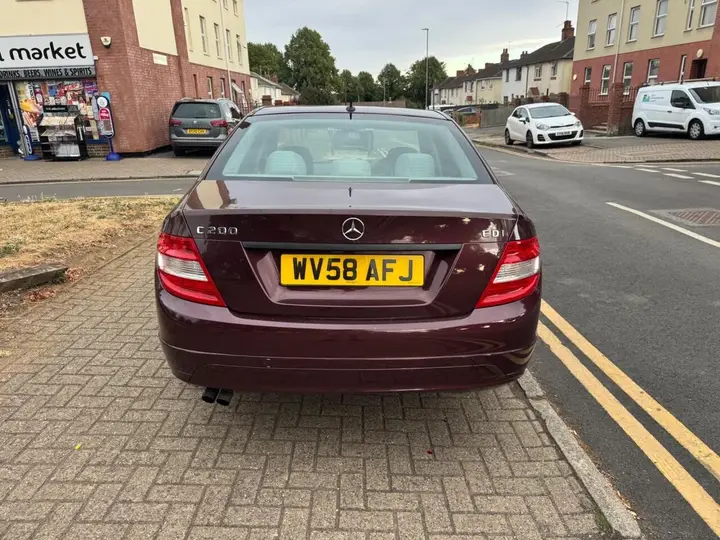 Mercedes-Benz C-Class 2008 photo 2