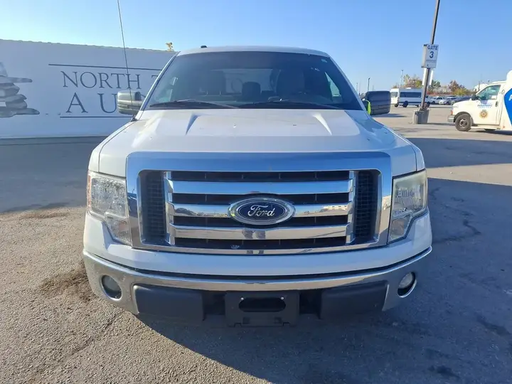 Ford F-150 2012 photo 2