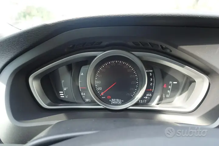 Volvo V40 2016 photo 5