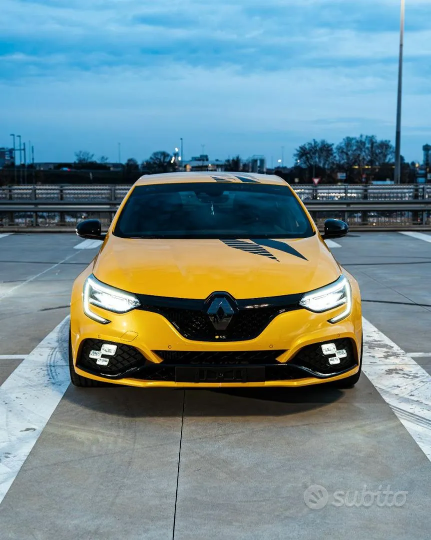 Renault Megane 2024 photo 2