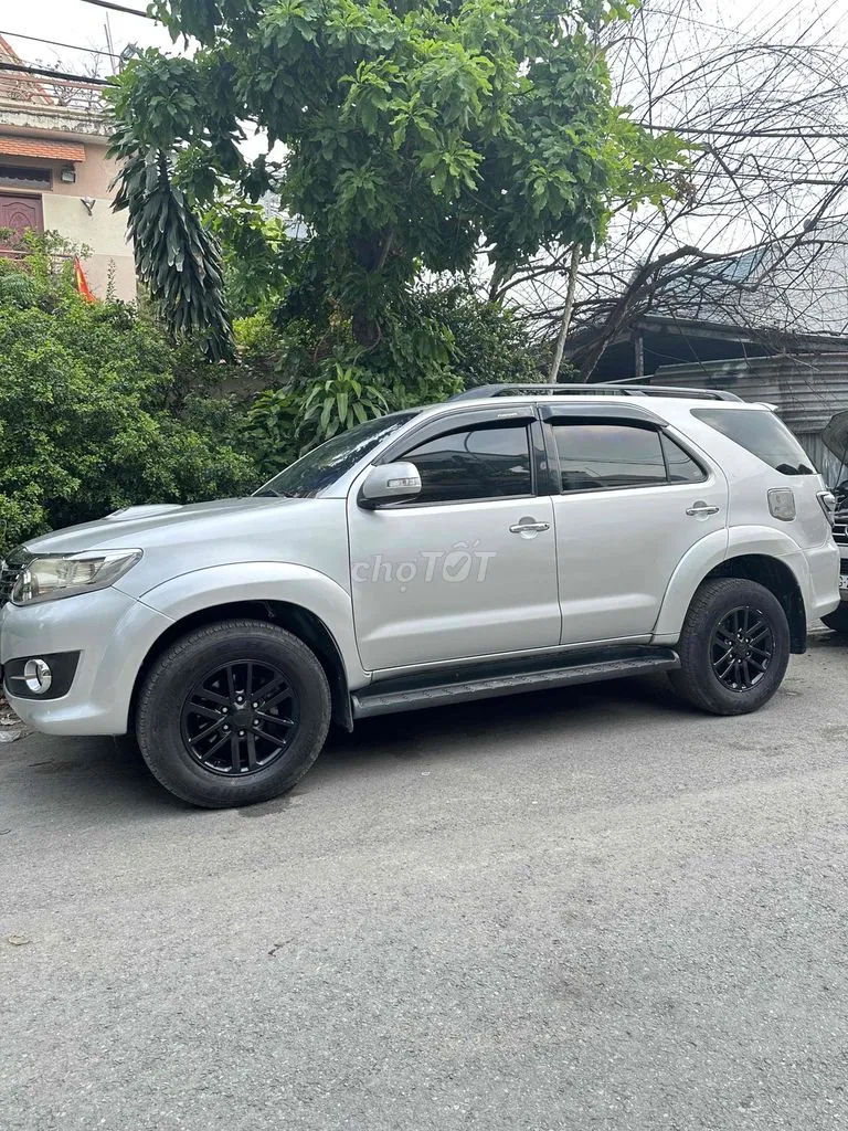 Toyota Fortuner 2015 photo 5