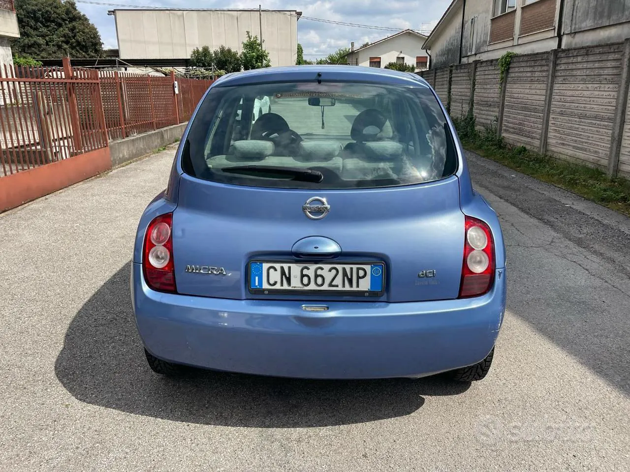 Nissan Micra 2004 photo 5