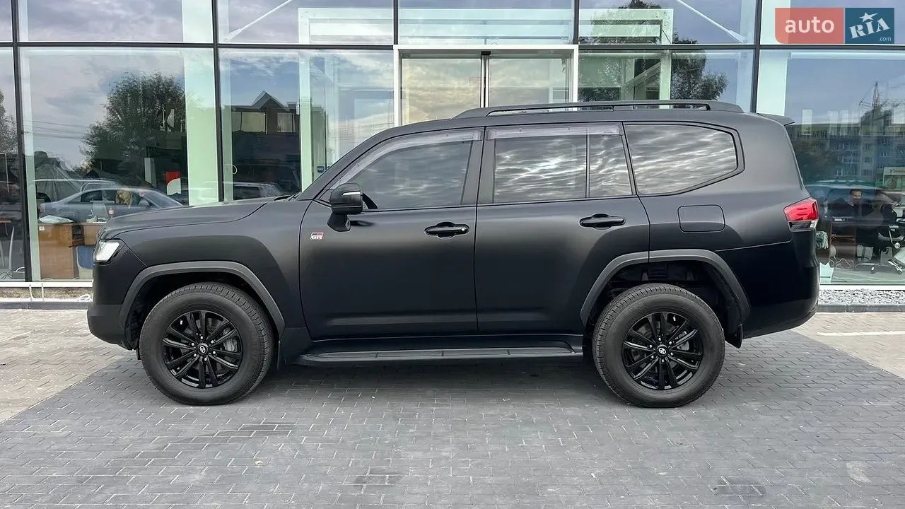 Toyota Land Cruiser 2022 photo 3