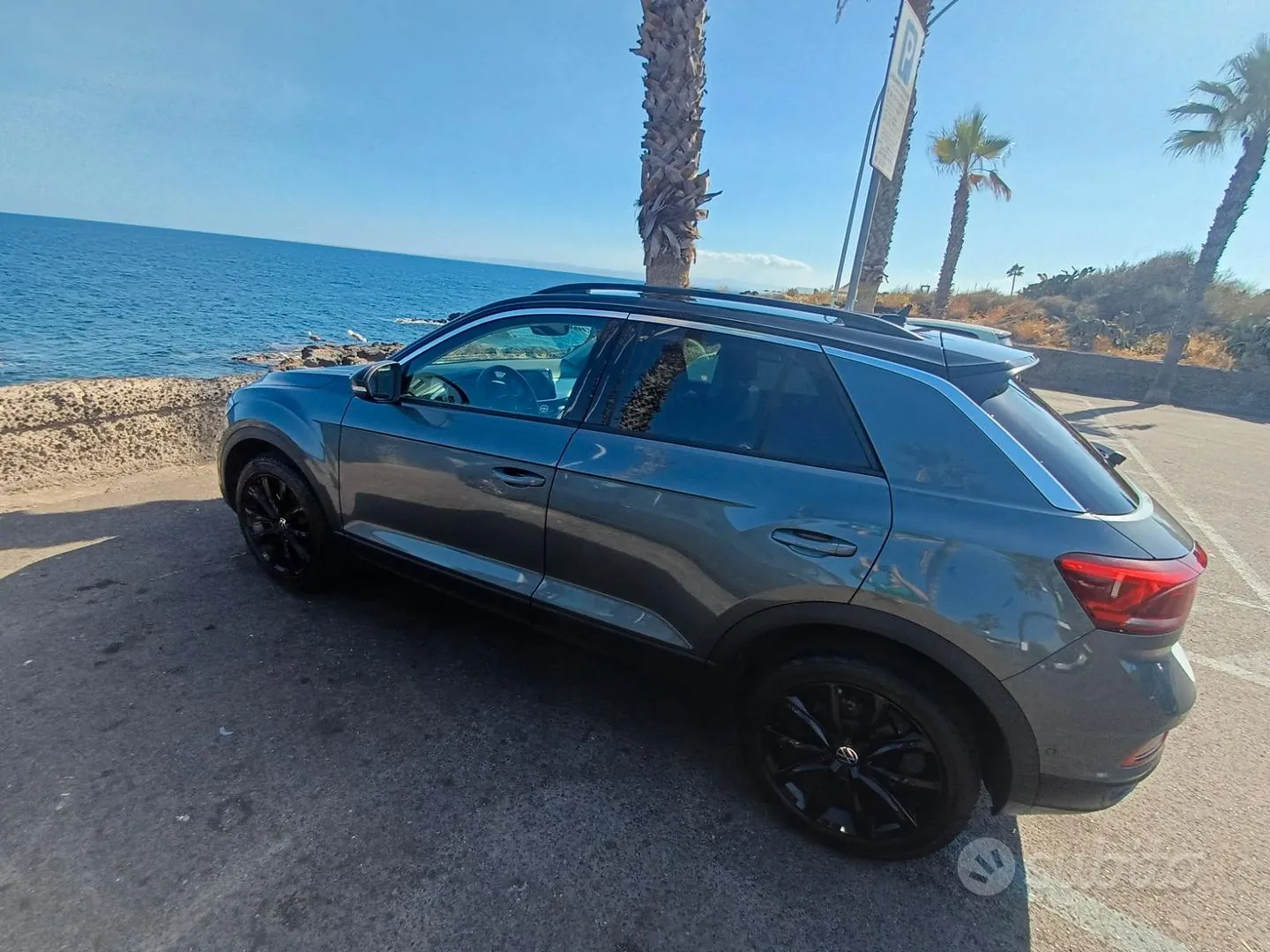 Volkswagen T-Roc 2023 photo 3