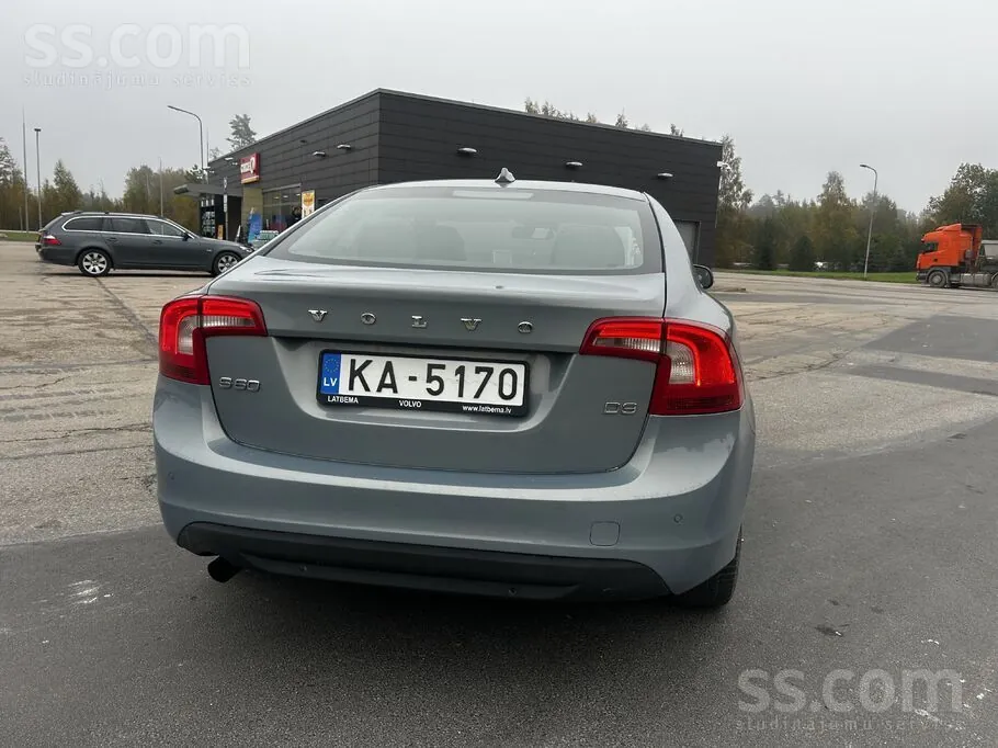 Volvo S60 2010 photo 5