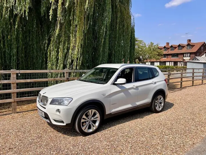 BMW X3 2012 photo 2