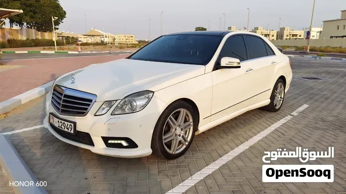 Mercedes-Benz E-Class 2011 photo 4