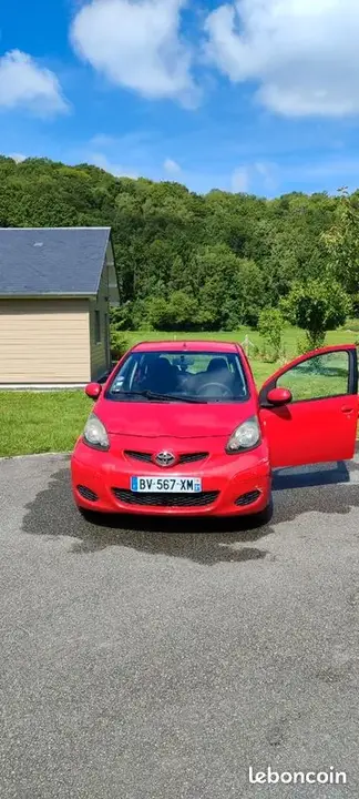 Toyota Aygo 2011 photo 2