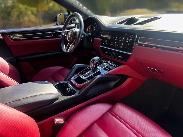 Porsche Cayenne 2022 photo 4