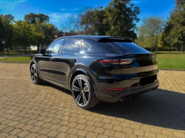 Porsche Cayenne 2022 photo 3