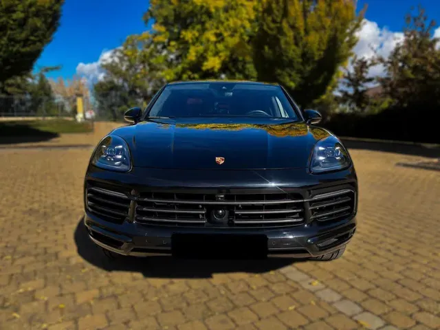 Porsche Cayenne 2022 photo 2