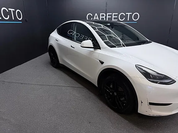 Tesla Model Y 2023 photo 3