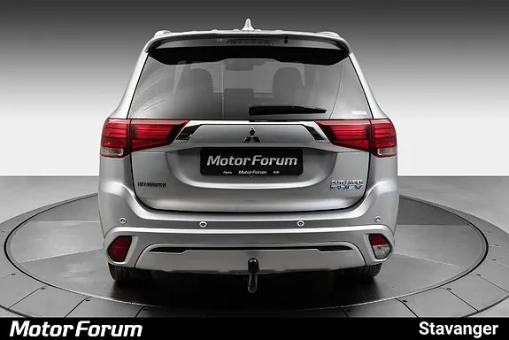 Mitsubishi Outlander 2019 photo 2